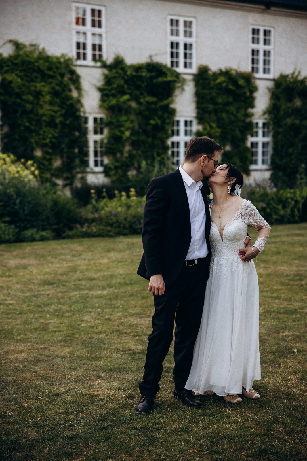 Emanuel and Summer on their wedding day in Copenhagen